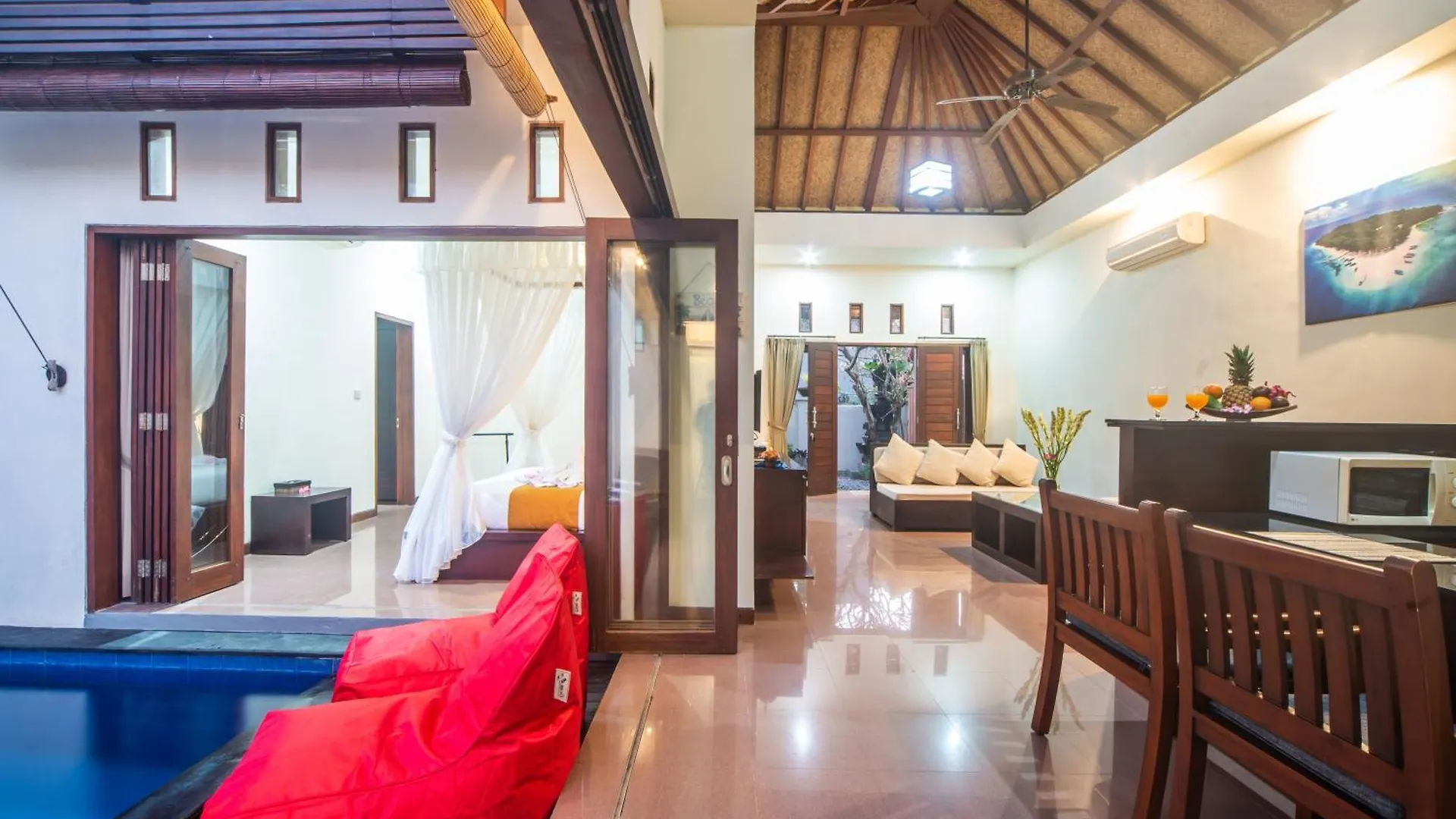 Villa Demi Seminyak Indonesia